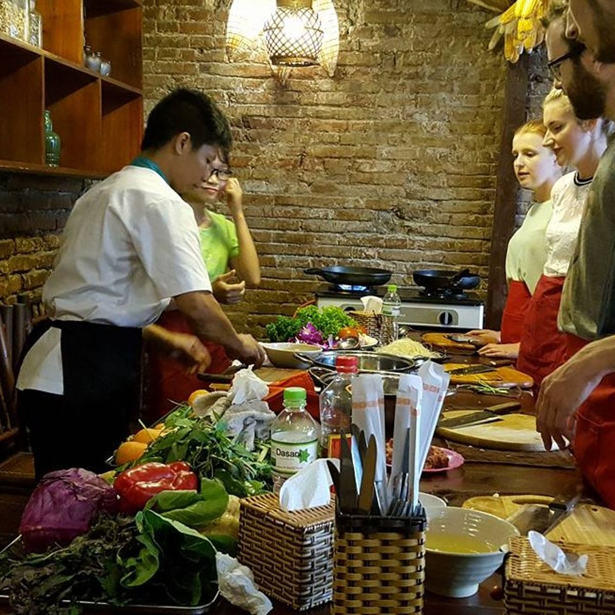 1 Hour Seating on Cyclo + 3 Hour Cooking with Professional Chef