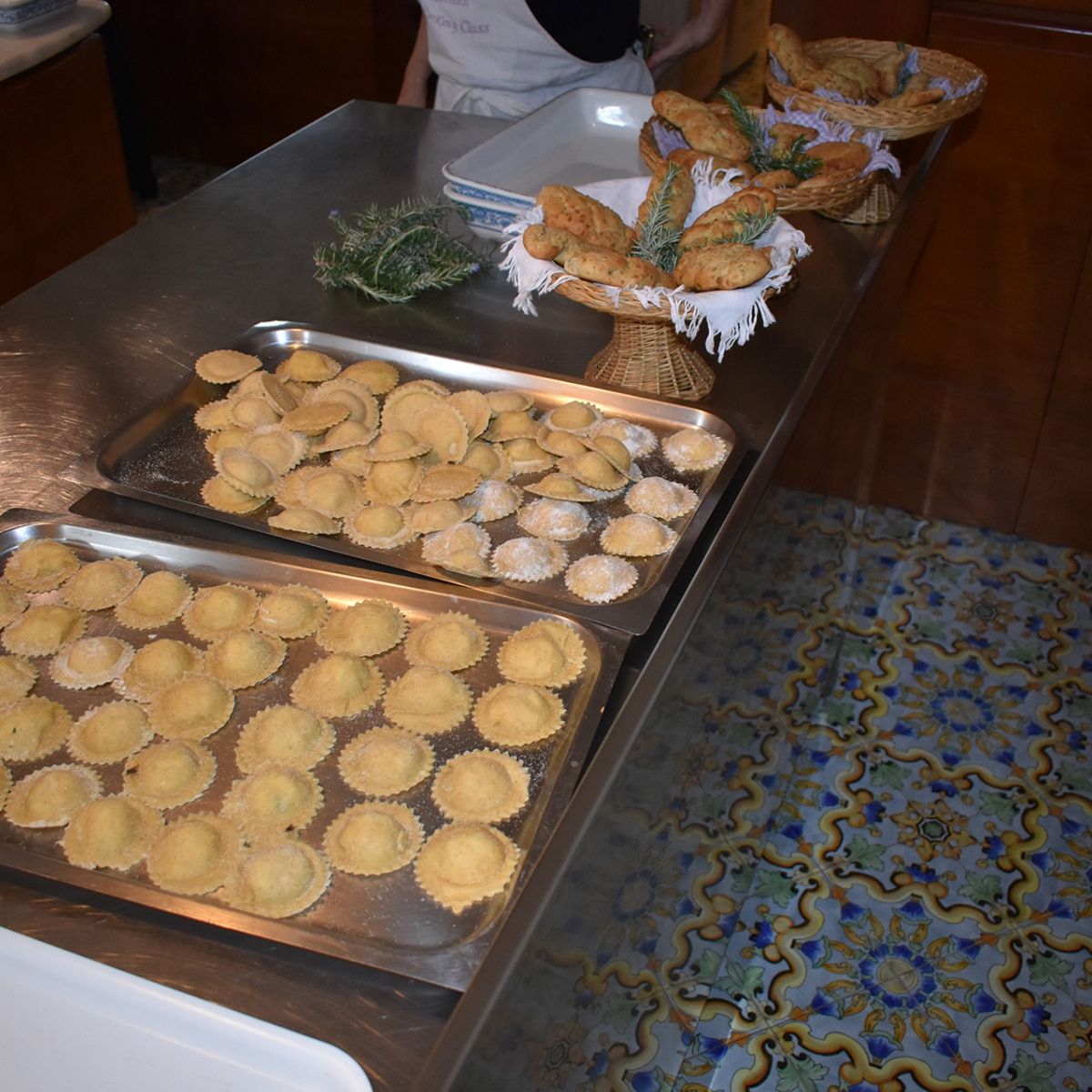 3-Course Cooking Class on Hills of Sorrento in Family Villa