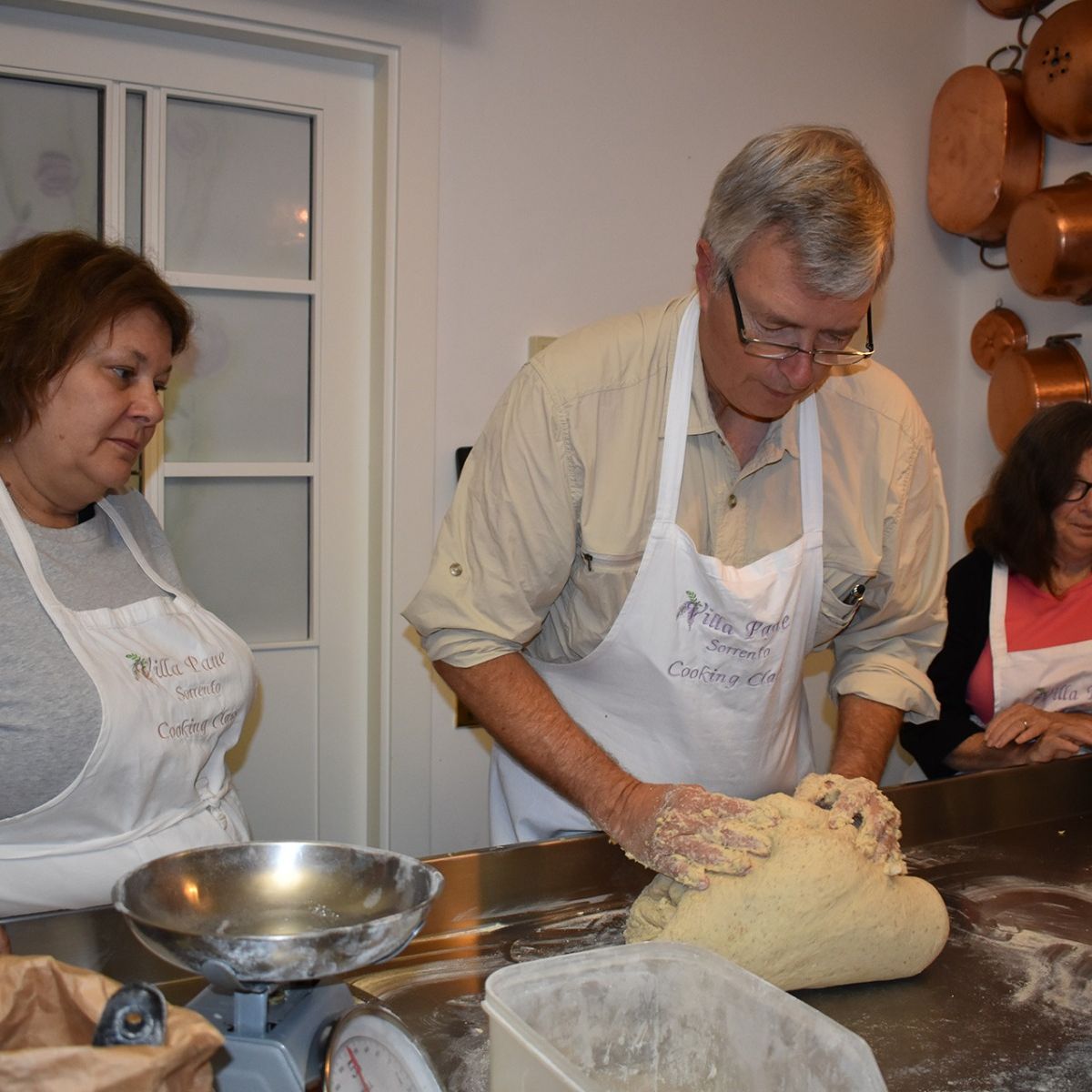 3-Course Cooking Class on Hills of Sorrento in Family Villa