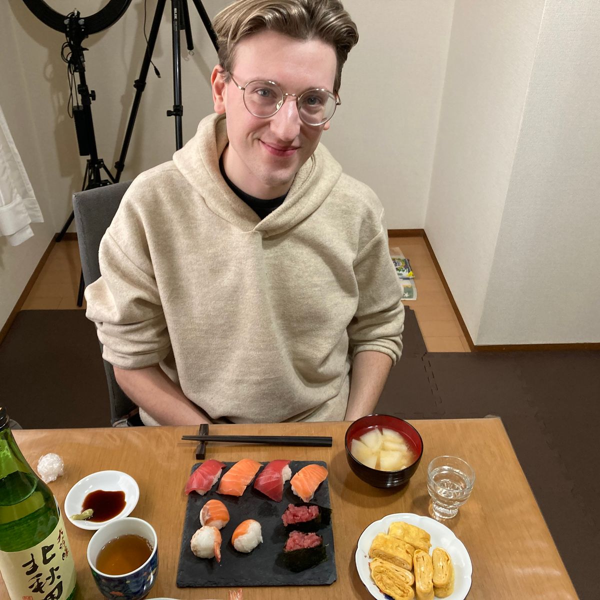 3 Kinds of Sushi, Japanese Steamed Egg Custard and Miso Soup in Home Cooking Studio