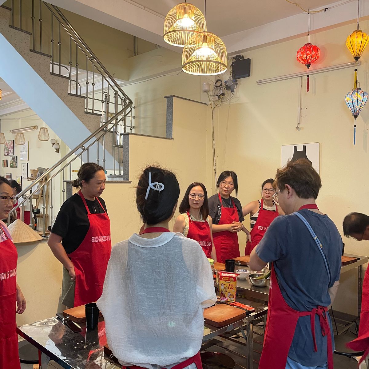 5 Dishes Traditional Cuisine Cooking Class with Market Tour in Da Nang