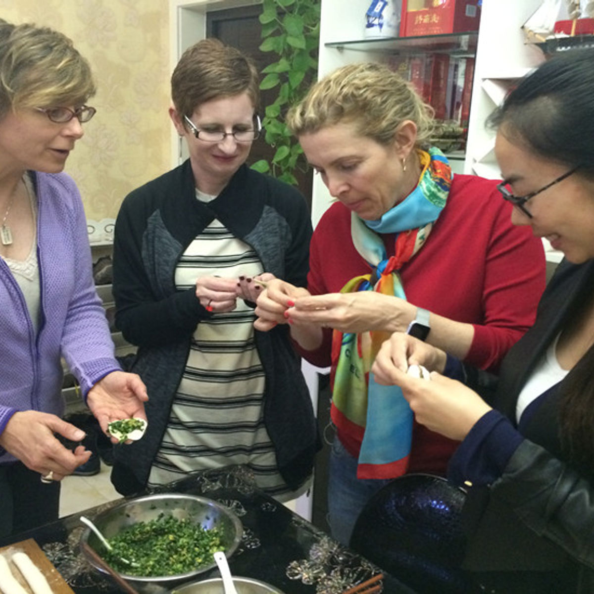 6 Hours Cooking Class in a Local Family with Muslim Quarter Bazaar Tour