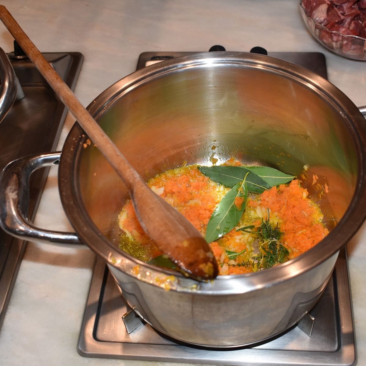 5-Course Cooking Class on Hills of Sorrento in Family Villa