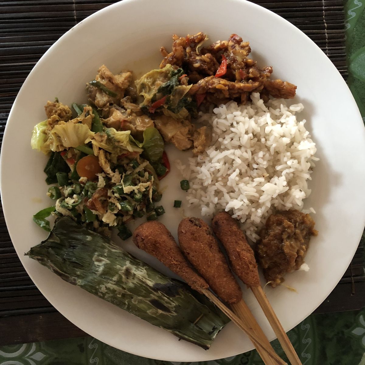 9 Dish Cooking Class + Market Tour + Rice Paddy Visit