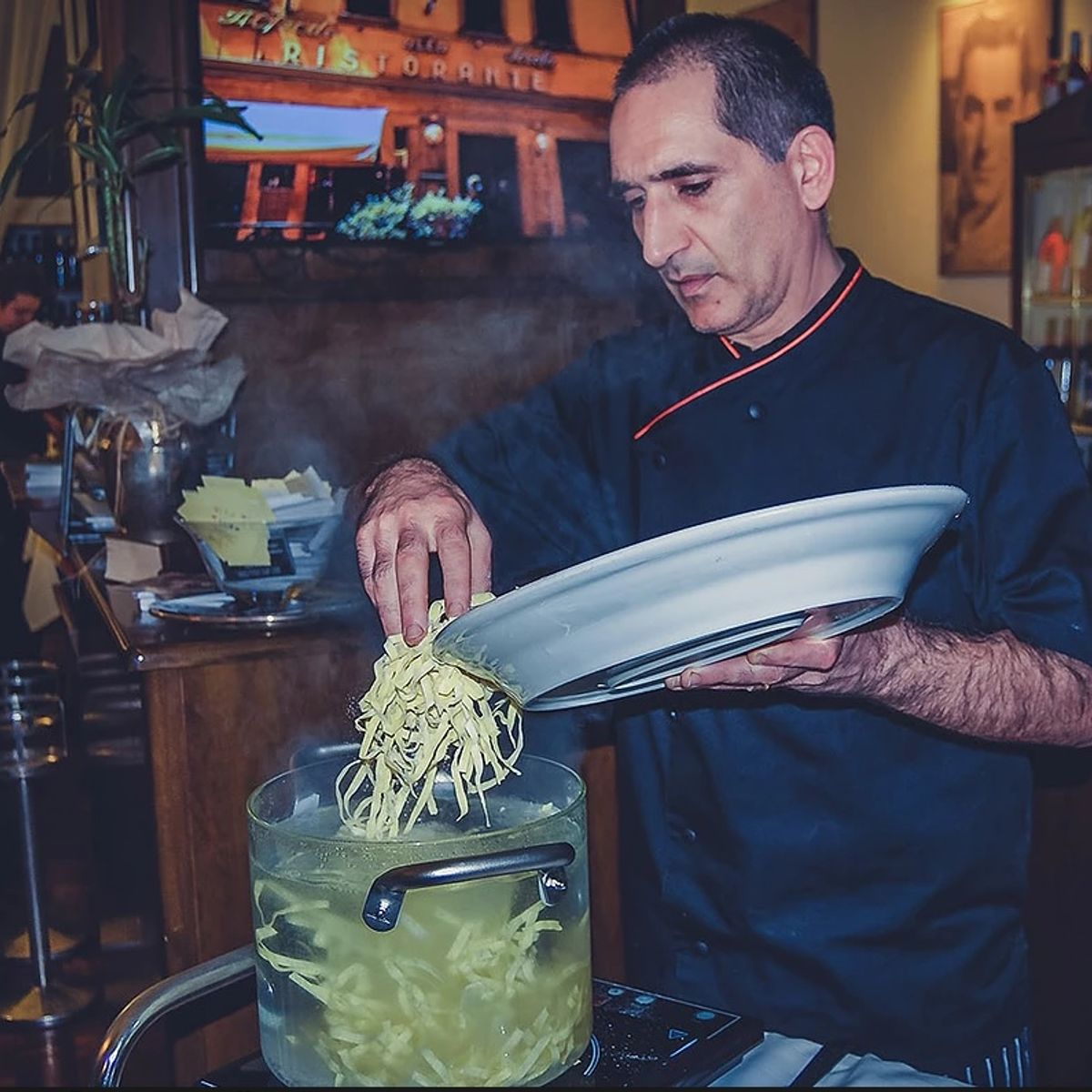 Discover the Birthplace of Fettuccine Alfredo for Dinner