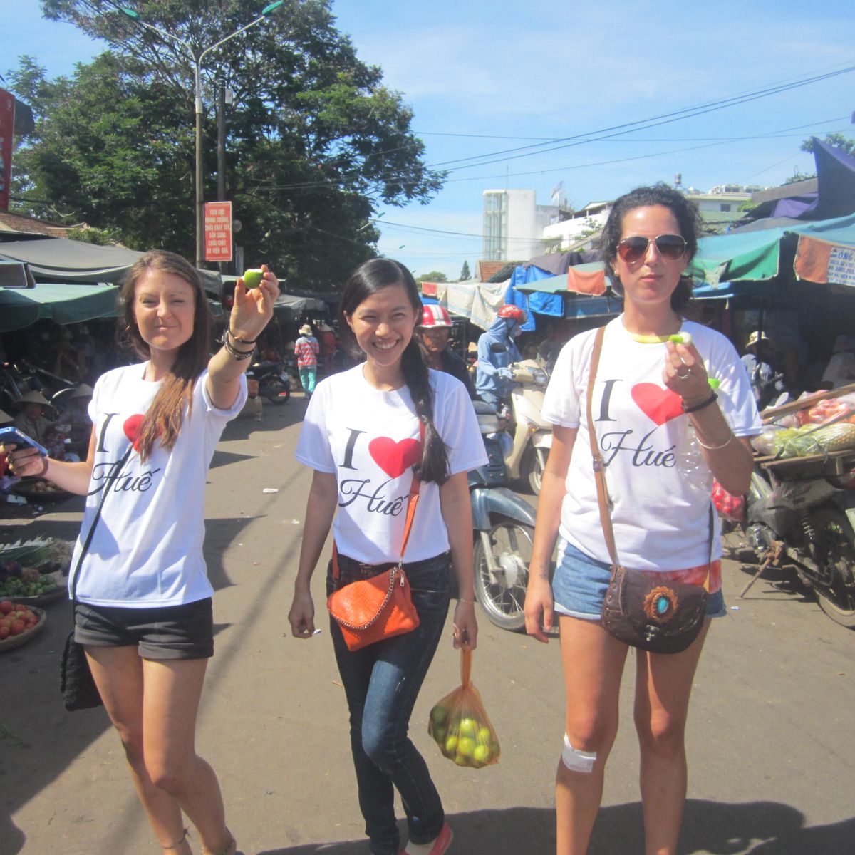 Hue Cooking Class + Market Tour