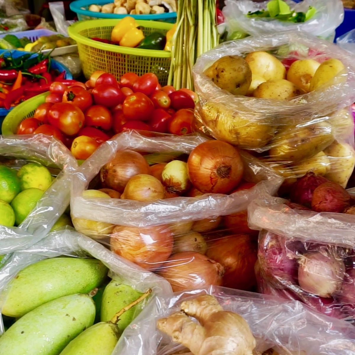 "You Choose the Dishes" Cooking Class & Market Tour on Sukhumvit