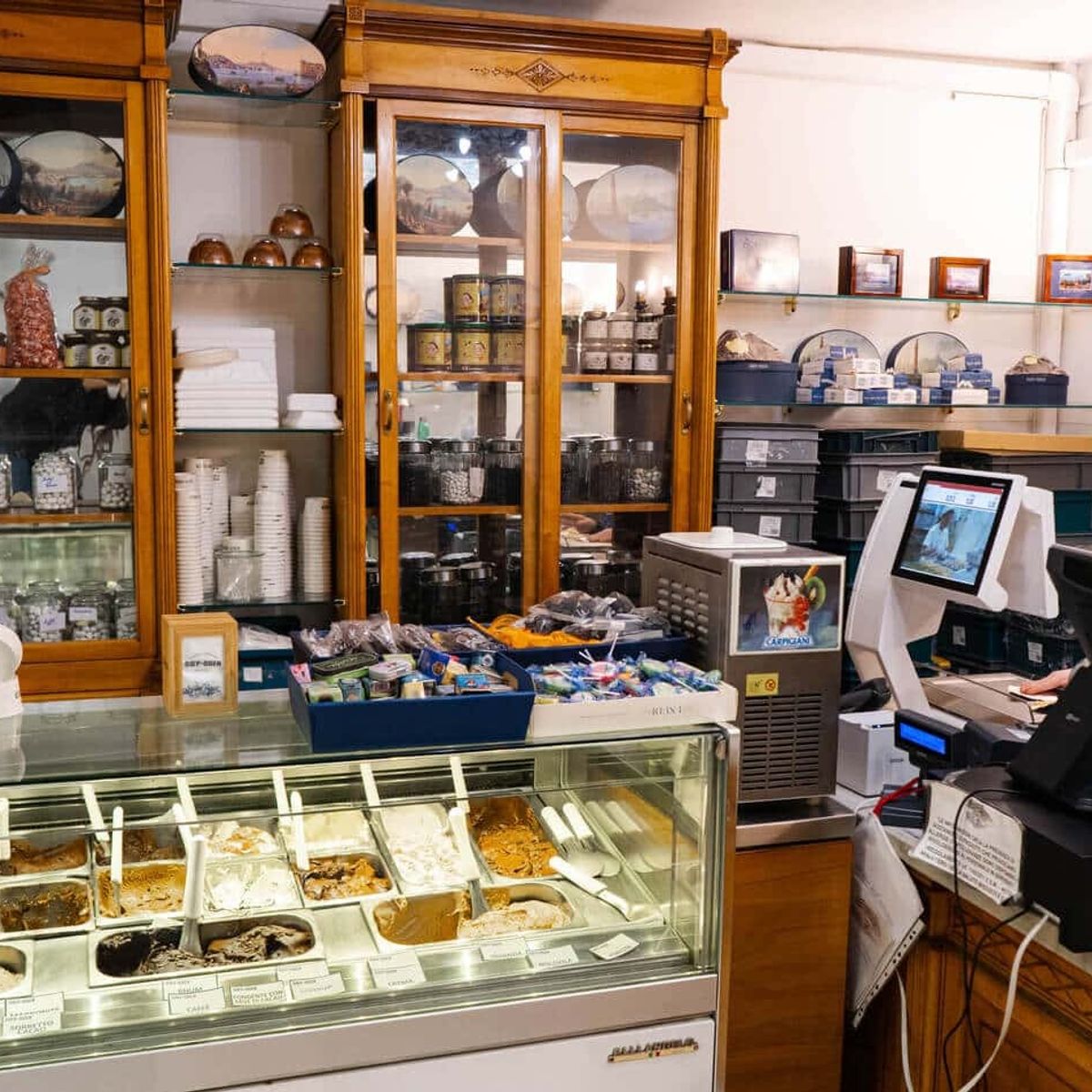A Naples Street Food Tour Like No Other