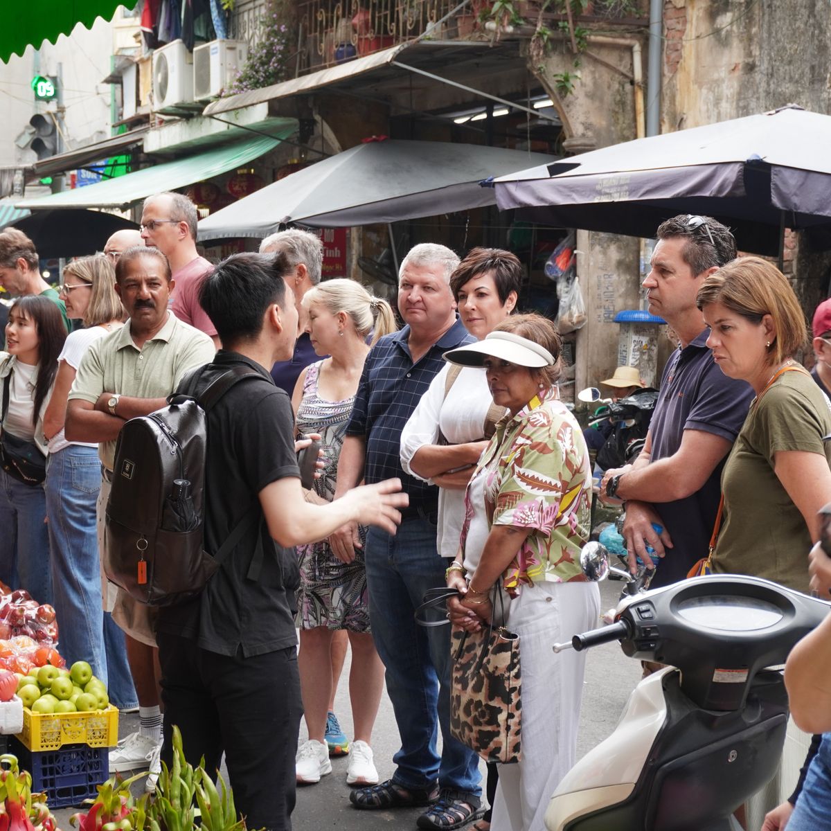 A Taste of Hanoi: Banh Xeo, Pho & Che Ngo in a Garden Villa