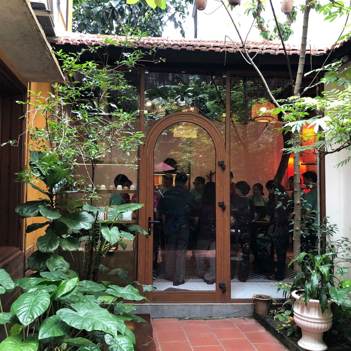 A Taste of Hanoi: Banh Xeo, Pho & Che Ngo in a Garden Villa