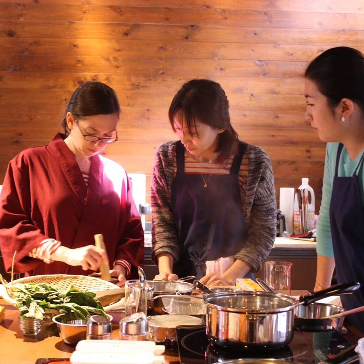 Traditional Izakaya Cooking Class for Passionate Home Cooks