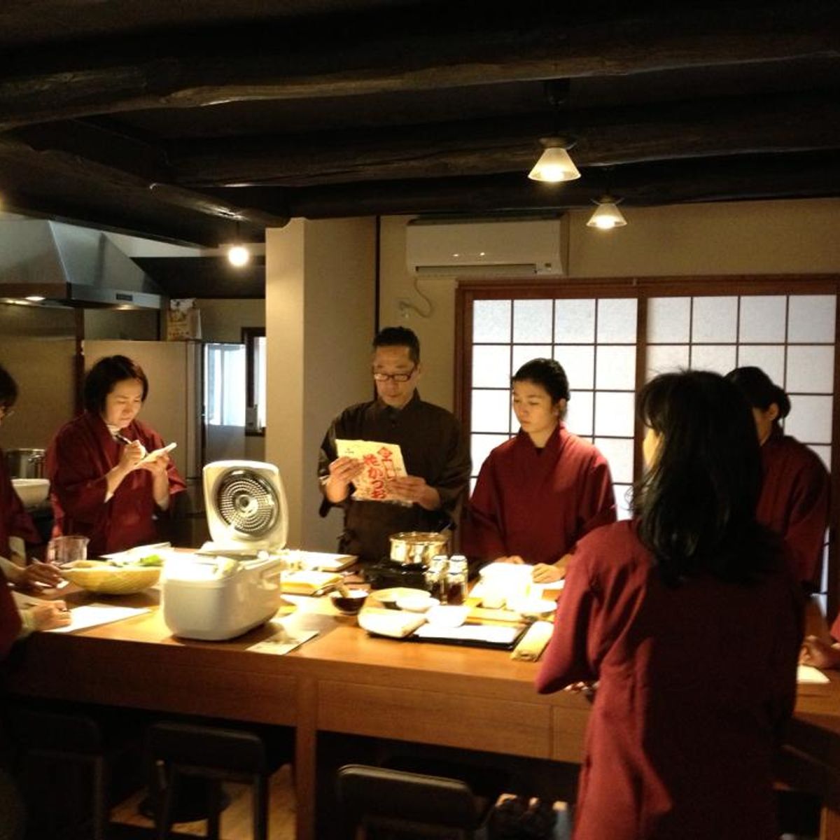 Traditional Izakaya Cooking Class for Passionate Home Cooks
