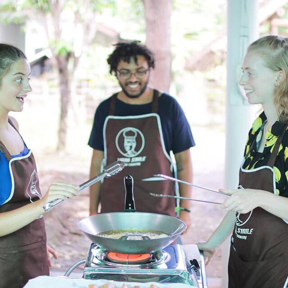 Evening Traditional Northern Thai Cooking Class at Lanna Smile Thai Cooking