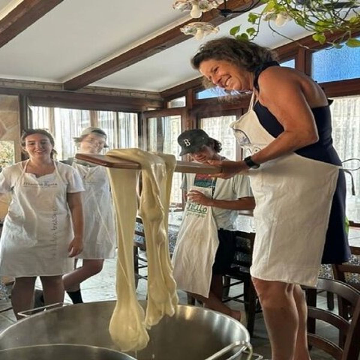 Pasta, Mozzarella and Tiramisu Cooking Class in Amalfi Coast