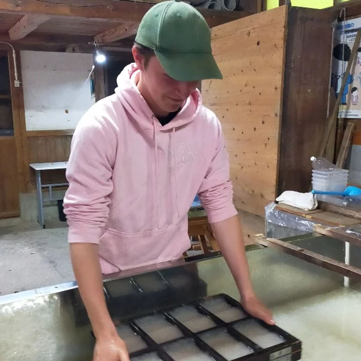 Artisanal Washi Paper and Mochi Making Experience in Kyoto