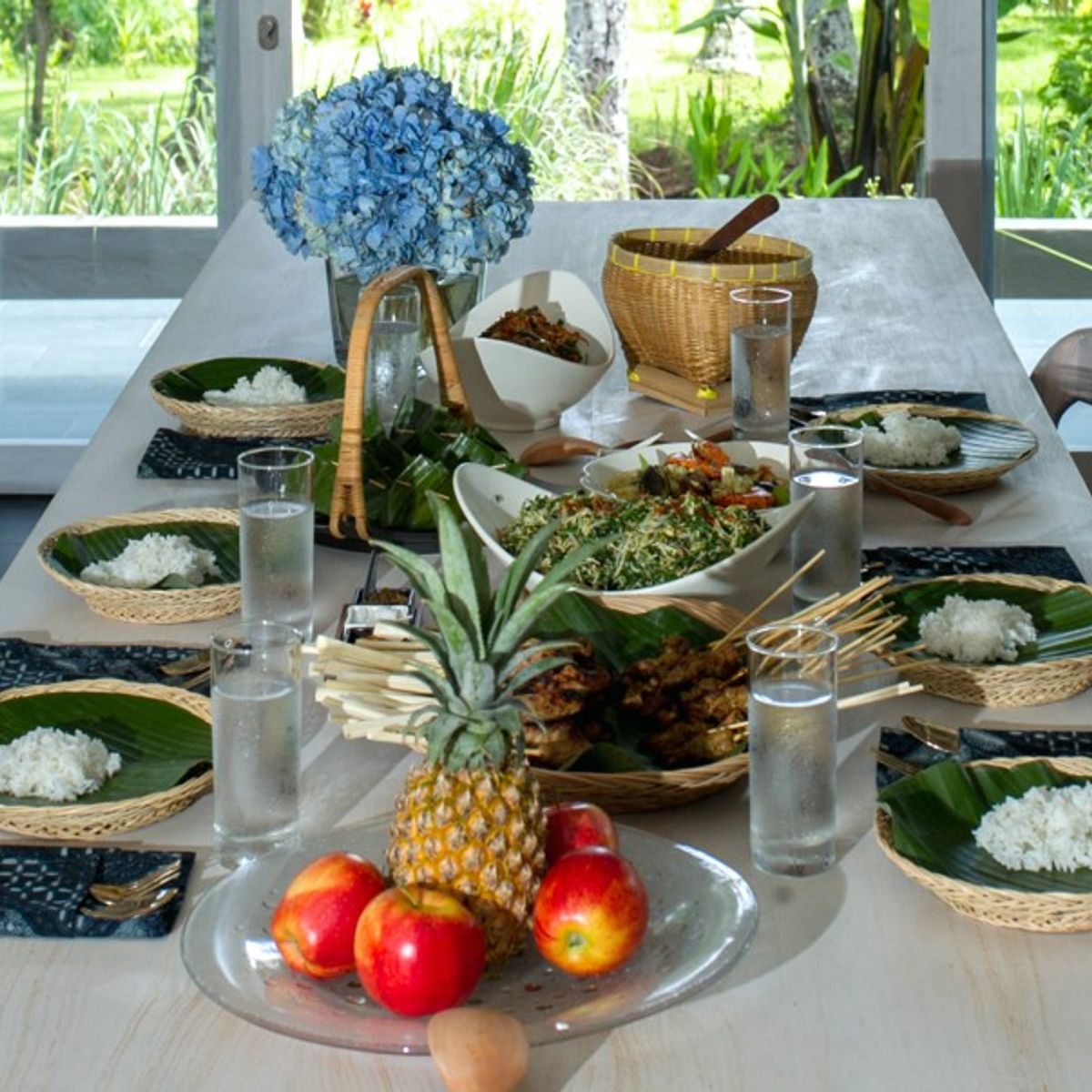 Authentic 15-Recipe Balinese Ceremonial Feast, only 8 cooks per class - Pick Organic Produce in our Garden.