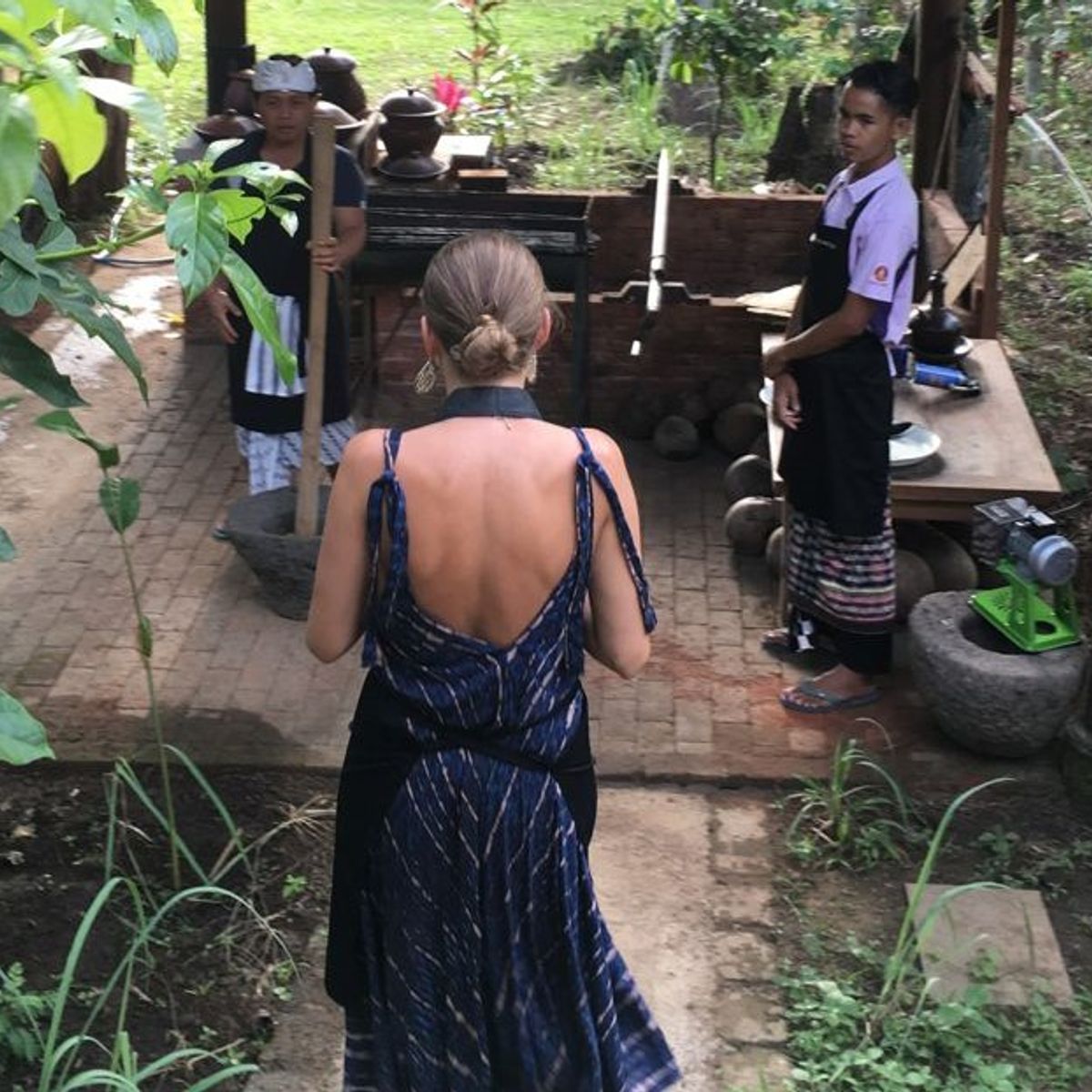 Authentic 15-Recipe Balinese Ceremonial Feast, only 8 cooks per class - Pick Organic Produce in our Garden.