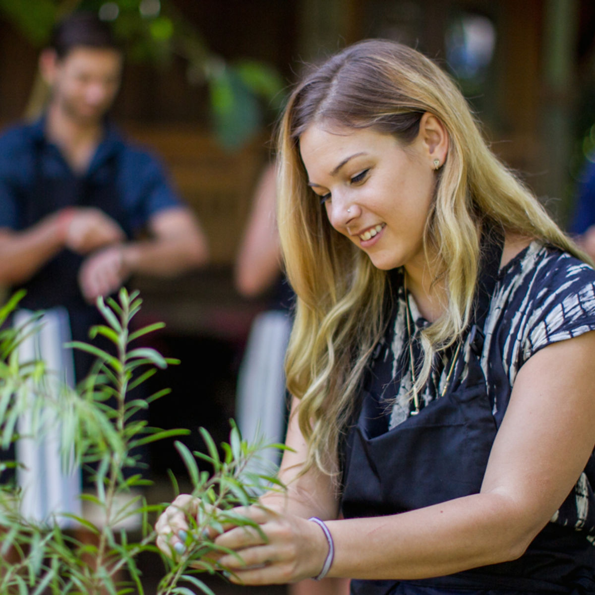 Authentic 15-Recipe Balinese Ceremonial Feast, only 8 cooks per class - Pick Organic Produce in our Garden.