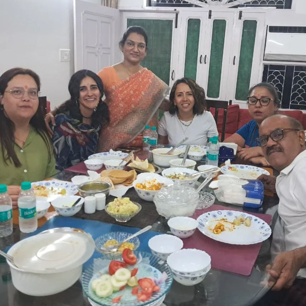 Pengalaman Memasak dan Rempah Gaya Rumah India yang Autentik