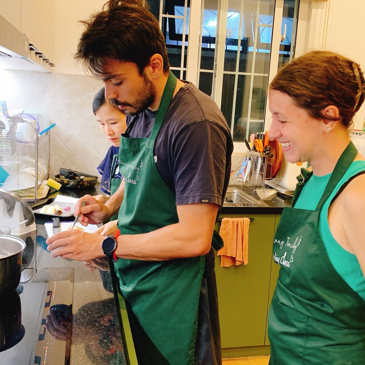 A Hands-On Vietnamese Culinary Adventure in Da Nang
