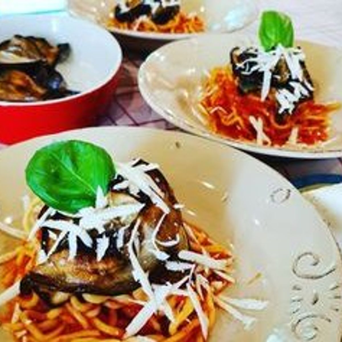 Authentic Sicilian cooking class in a family kitchen