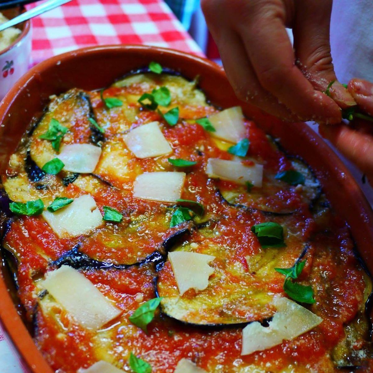 Authentic Sicilian cooking class in a family kitchen