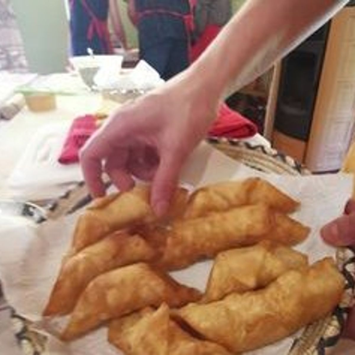 Authentic Sicilian cooking class in a family kitchen