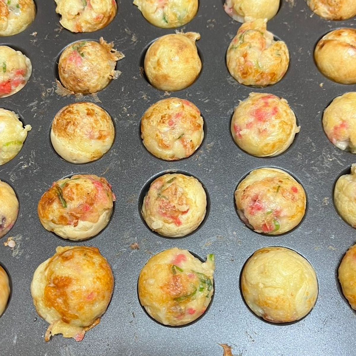 Osaka Soul Food Cooking Class: Takoyaki, Yakisoba, and Fruit Daifuku
