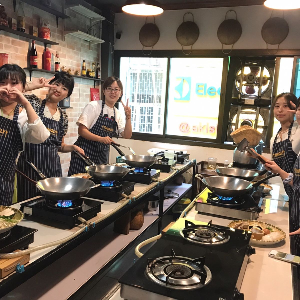Explore a Morning Market and Cook Classic Thai Dishes in Silom