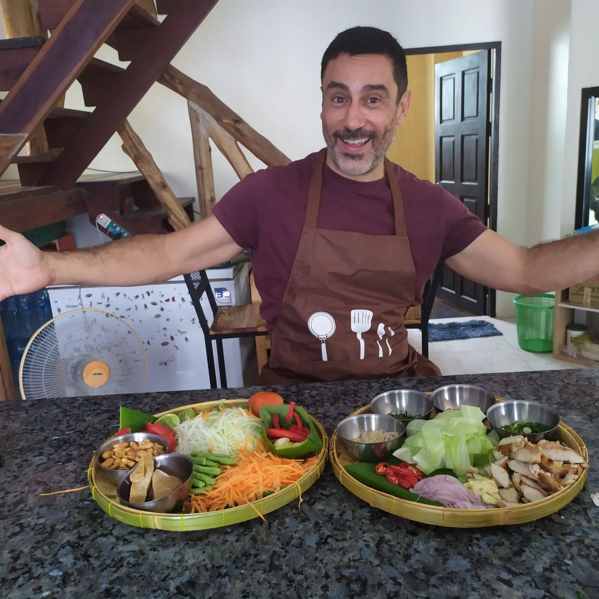 Learn to Make Thai Dishes in an Intimate Neighborhood