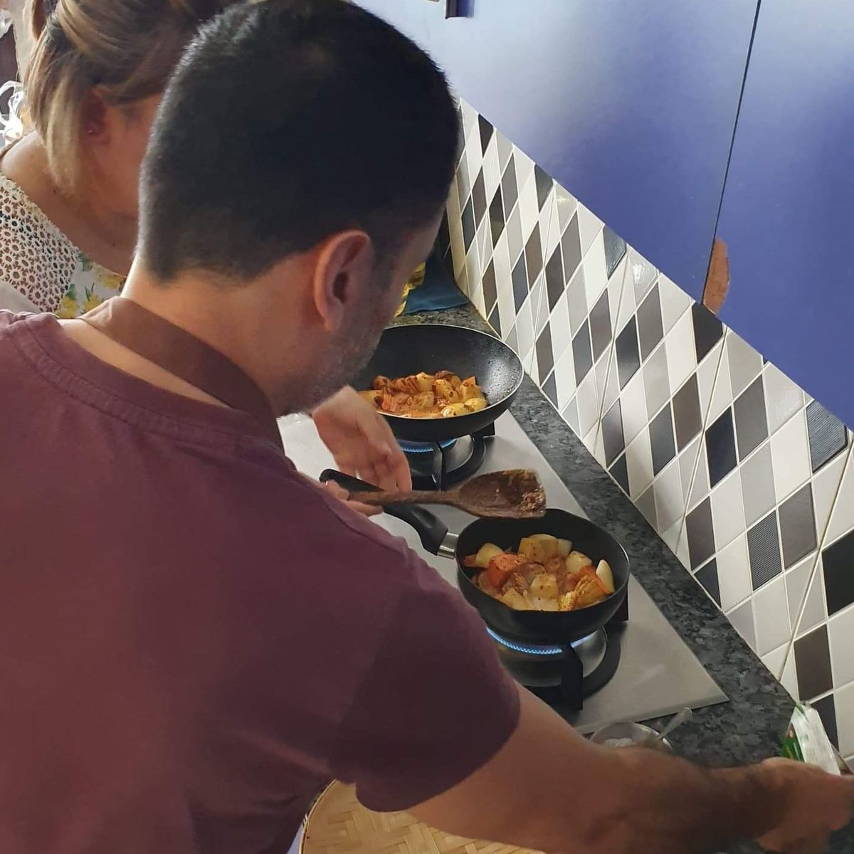 Learn to Make Thai Dishes in an Intimate Neighborhood
