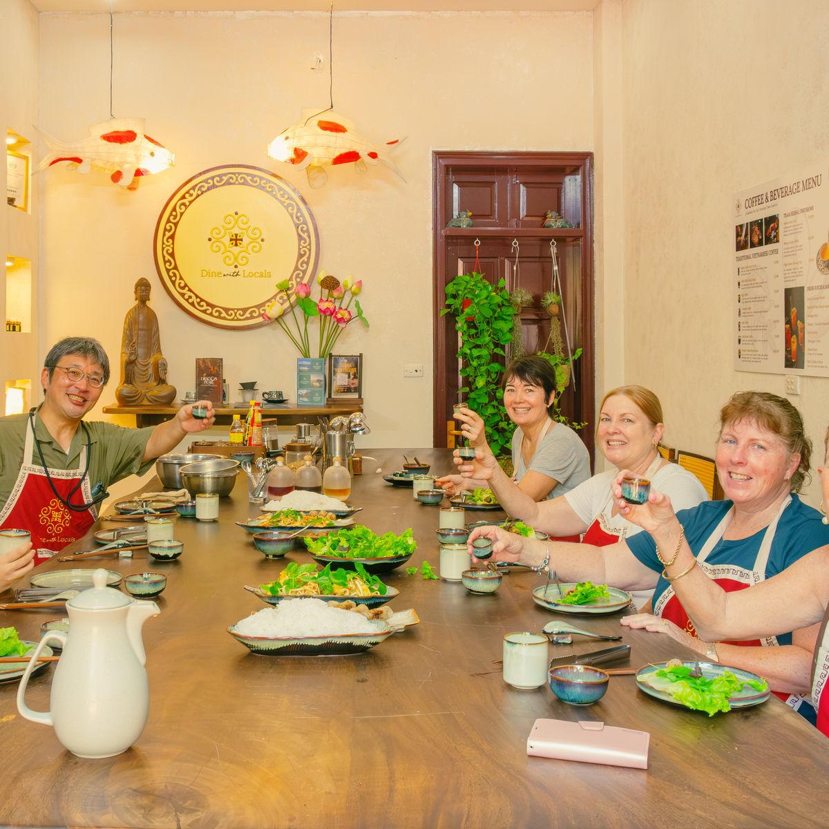 Cours de cuisine vietnamienne authentique avec visite du marché et dégustation de café signature