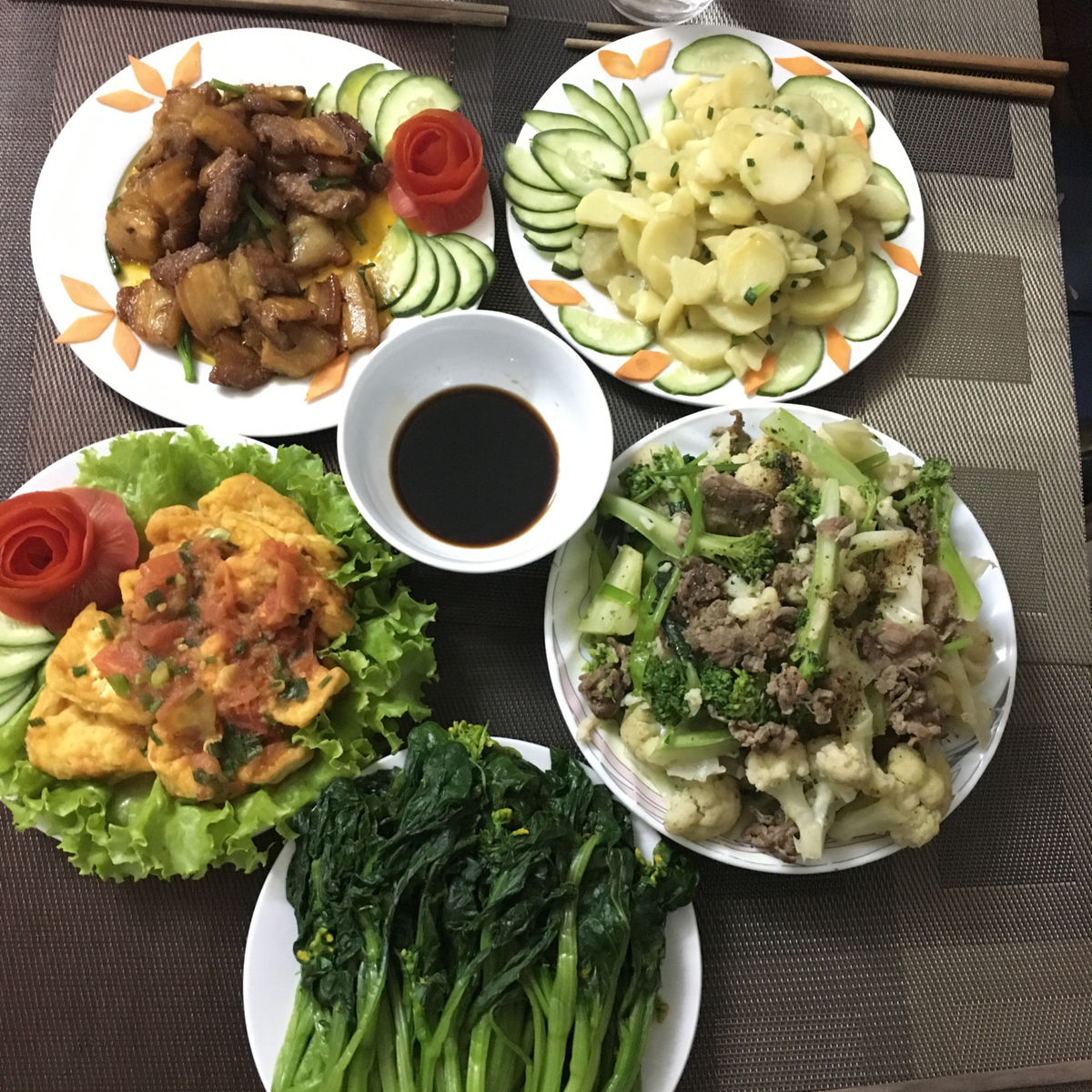 Authentic Vietnamese Dinner With Local