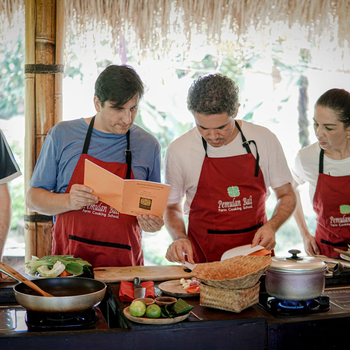 Advanced Balinese Cooking Class in a Family Farm