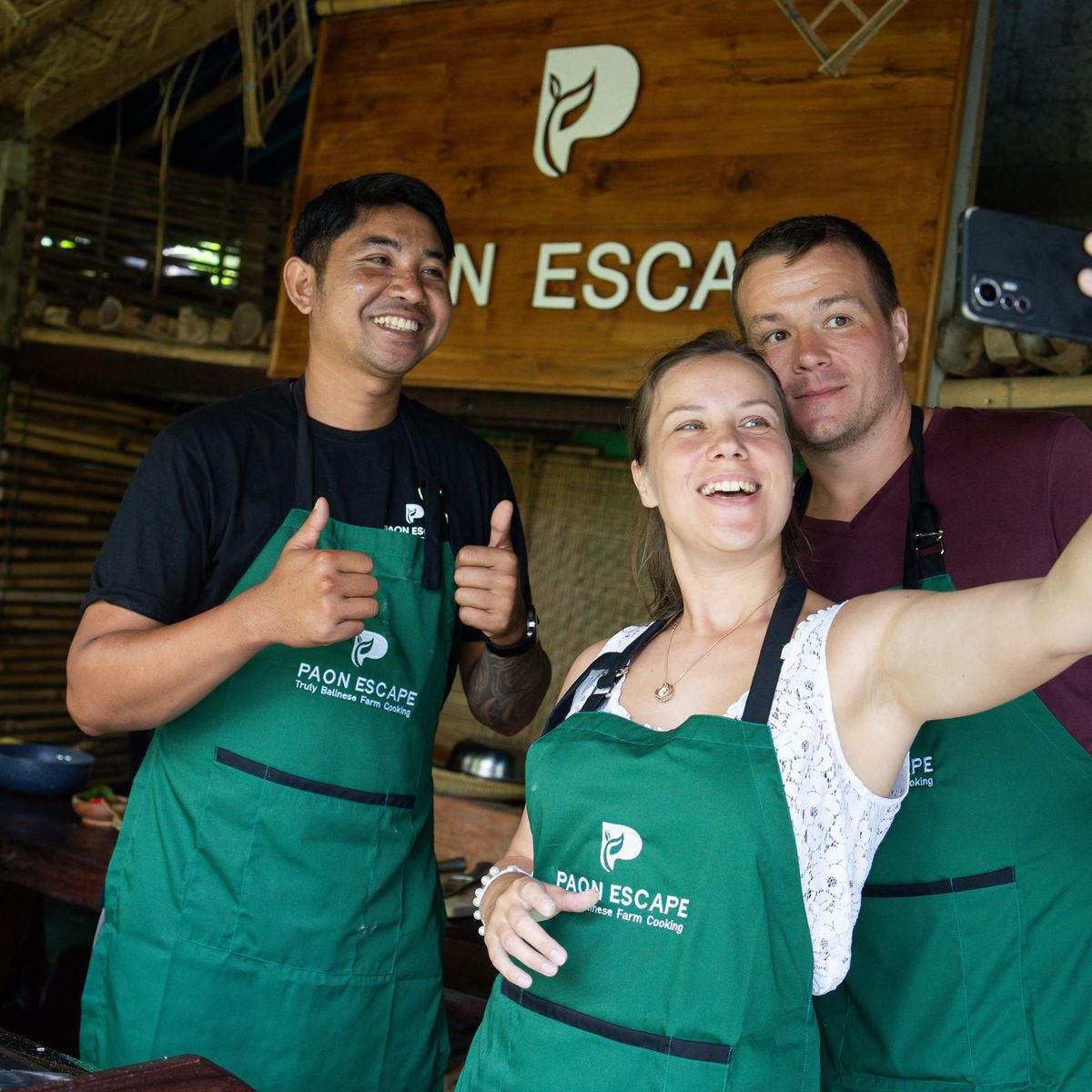 Cours de cuisine balinaise authentique « de la ferme à l’assiette » à Ubud avec visite du marché