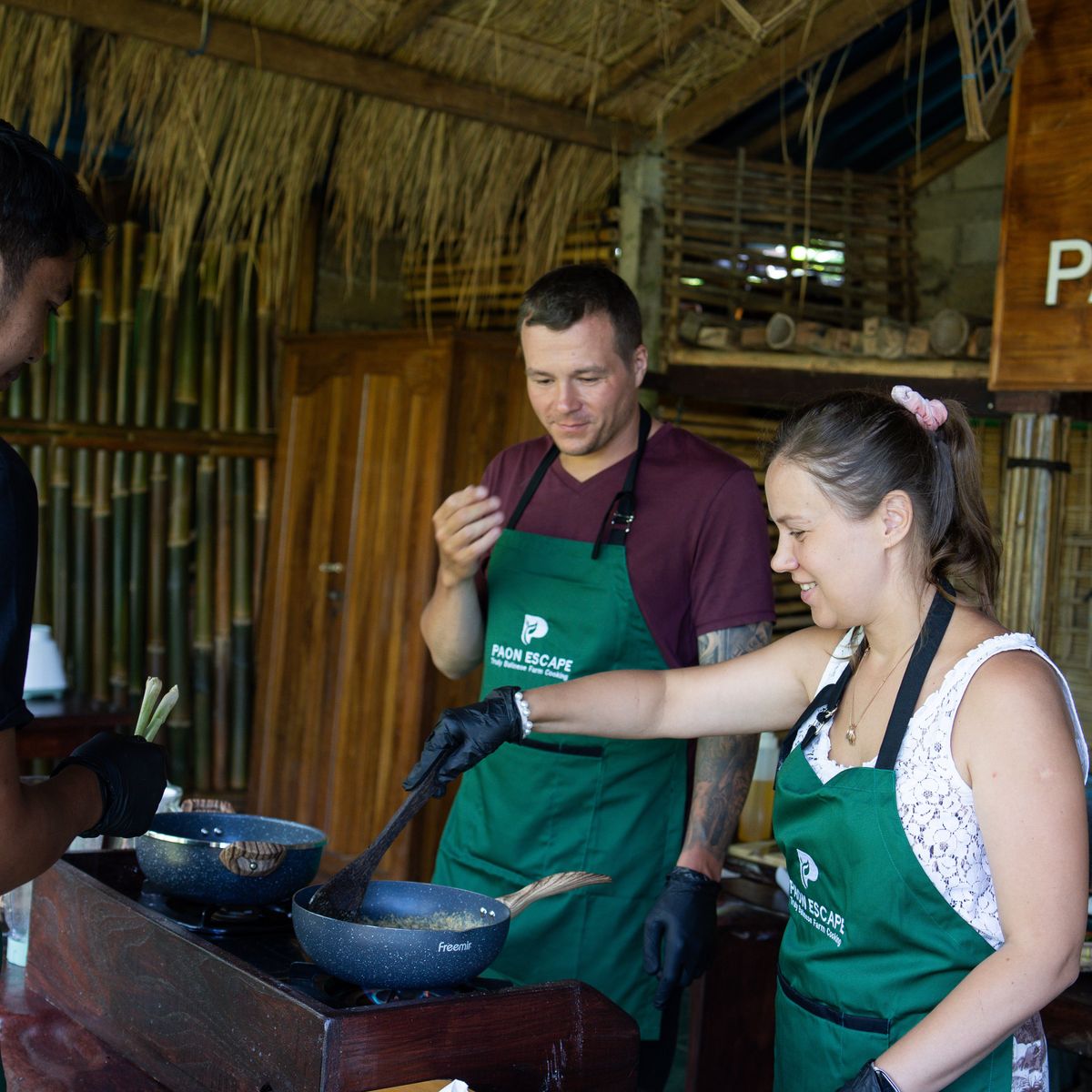 Cours de cuisine balinaise authentique « de la ferme à l’assiette » à Ubud avec visite du marché