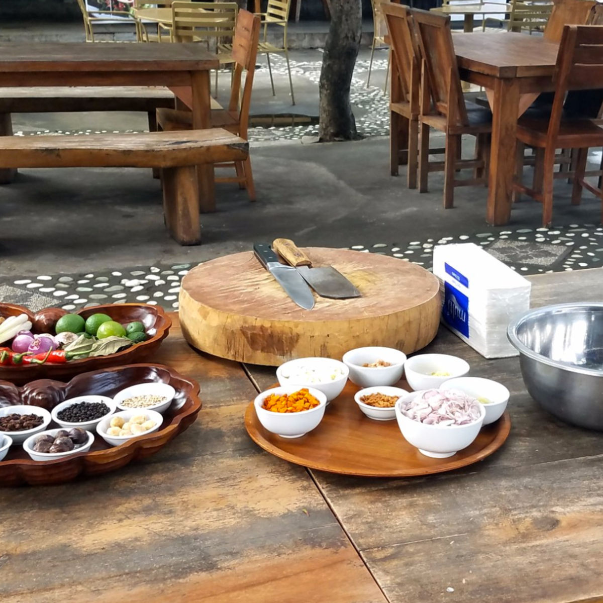 Balinese Cooking Class & Market Tour in Seminyak