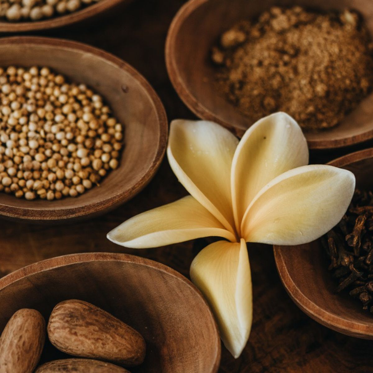 Balinesisches Kulturerlebnis mit Kochkurs, Marktbesuch und selbstgemachter Blumenopfergabe