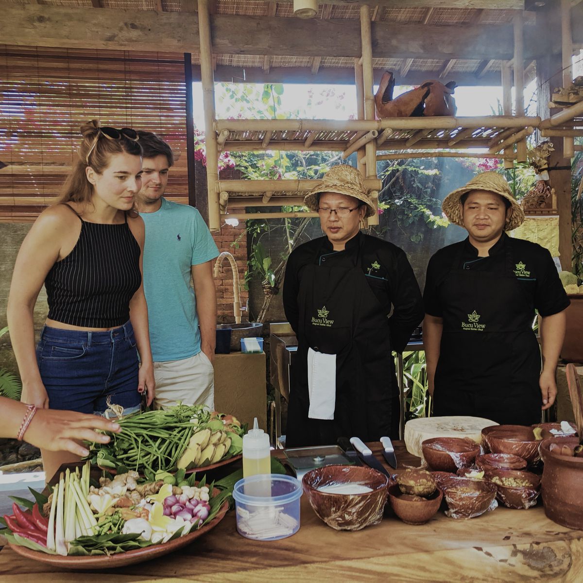 Balinese Cooking Experience and Market Tour with Lunch