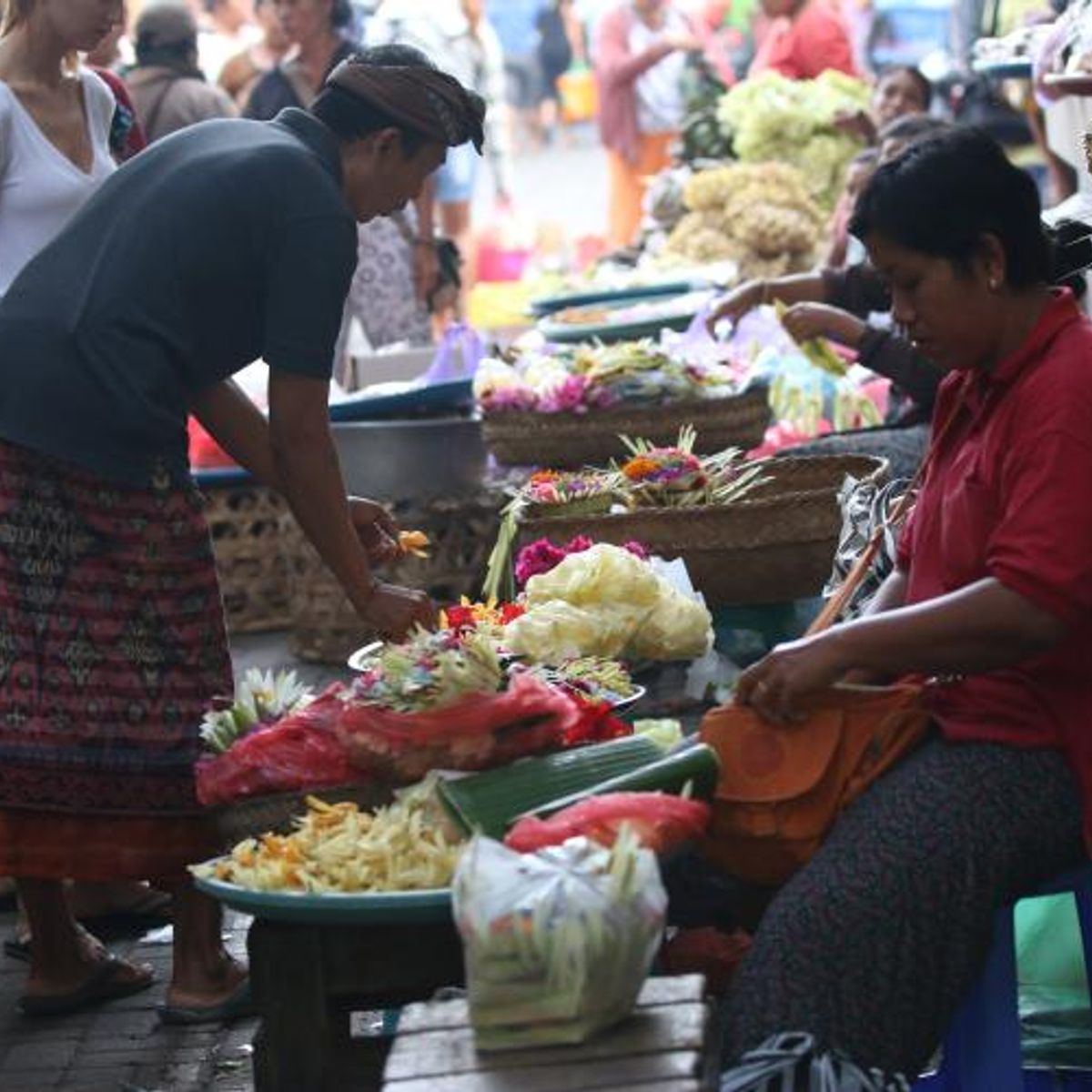 Vegan Periuk Balinese Traditional Cooking Program and Culture Experience