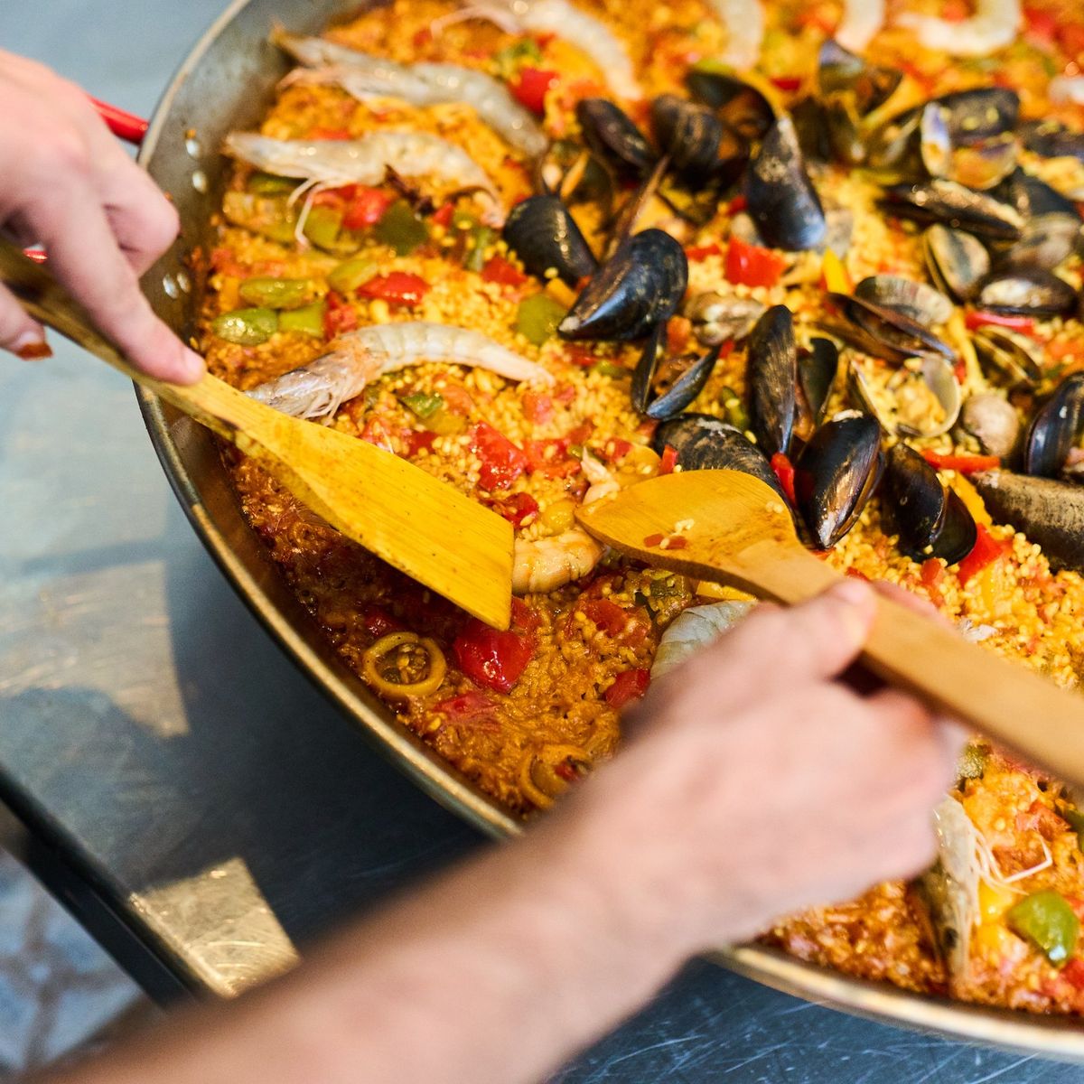 Barcelona Culinary Experience: Market Visit, Tapas, Sangria and Paella Cooking Class
