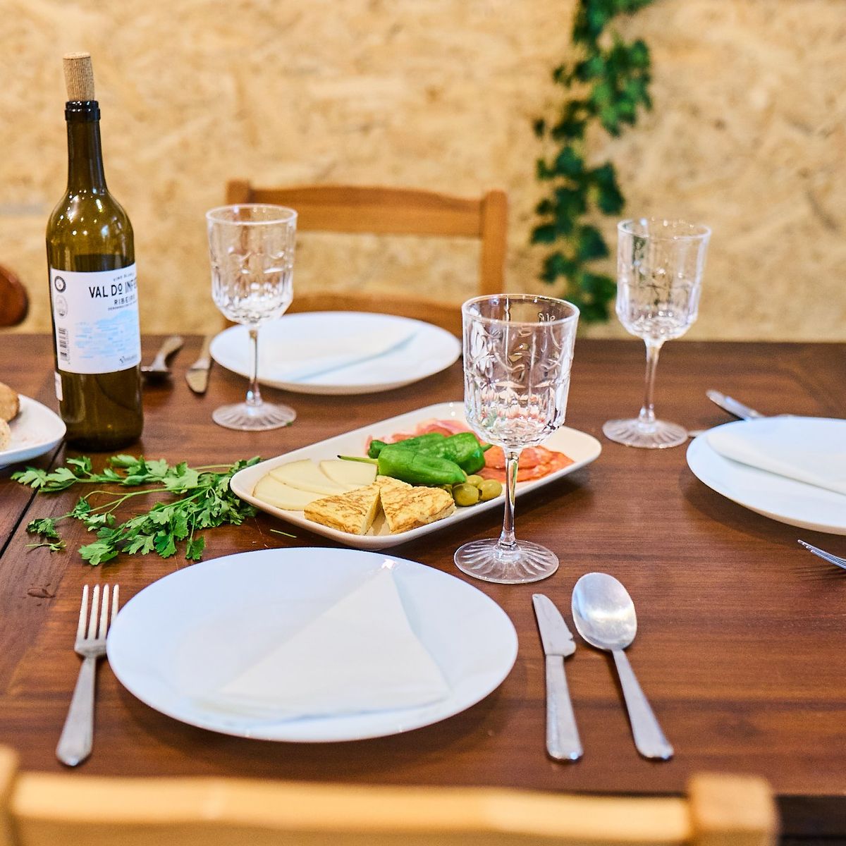 Barcelona Culinary Experience: Market Visit, Tapas, Sangria and Paella Cooking Class