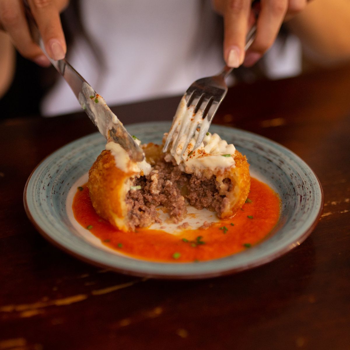 Aventure tapas à Barcelone : découvrez les tavernes, l'histoire et la vie locale