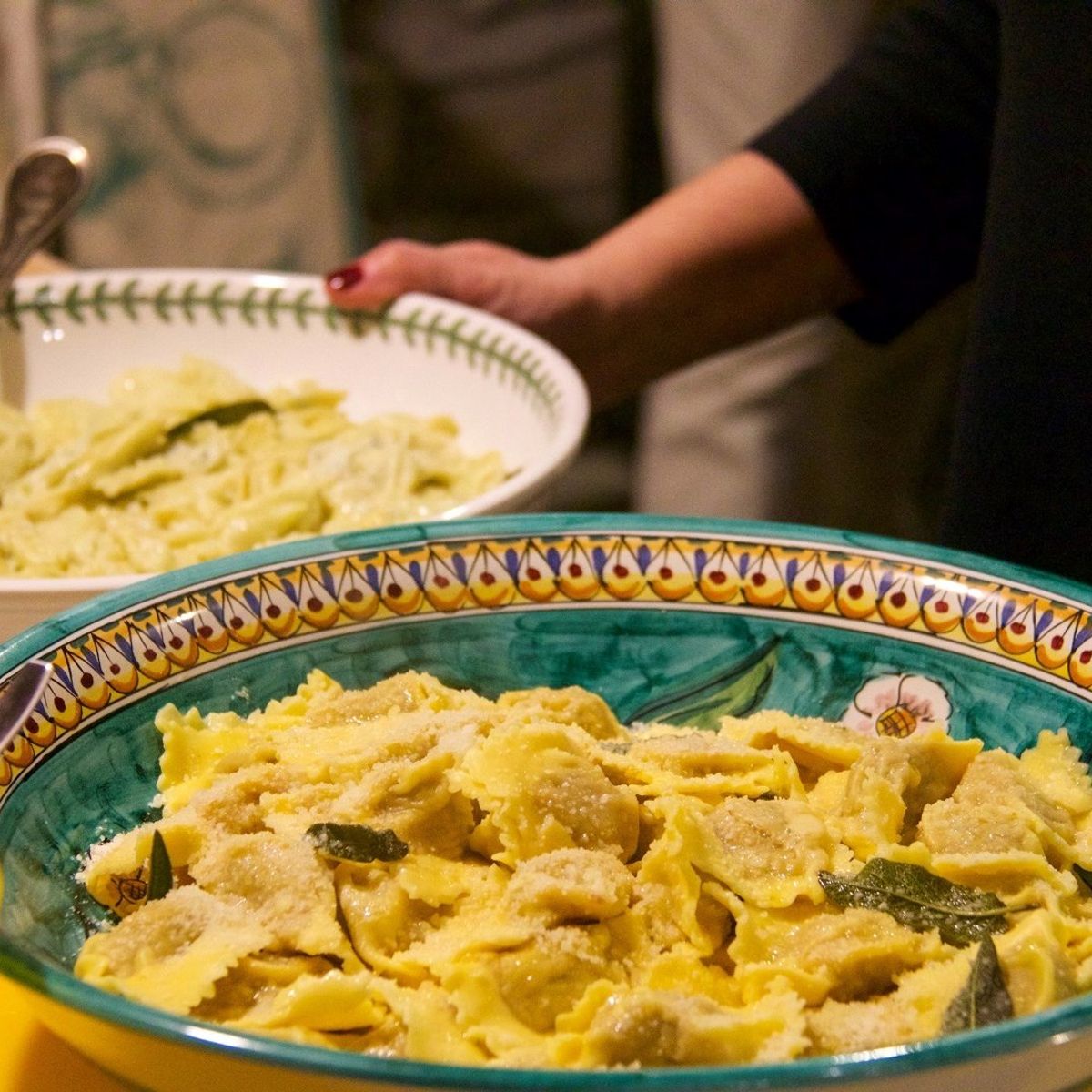 Bologna: Traditional Home Cooking Class with Lunch or Dinner