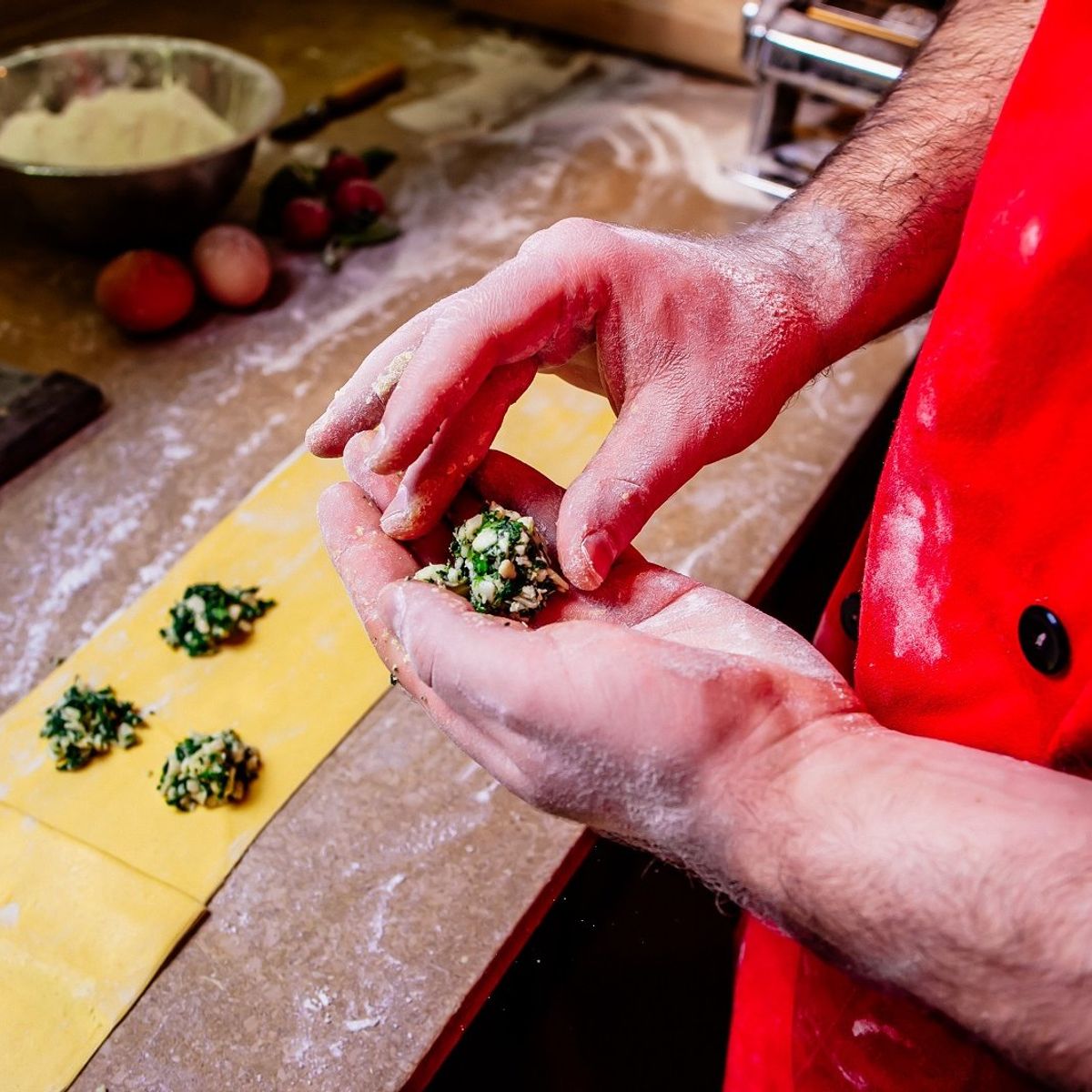 Bologna: Traditional Home Cooking Class with Lunch or Dinner