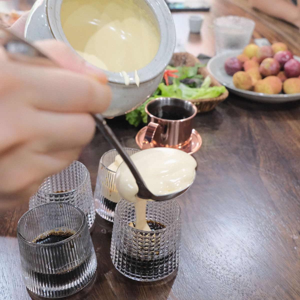 Dine With Locals