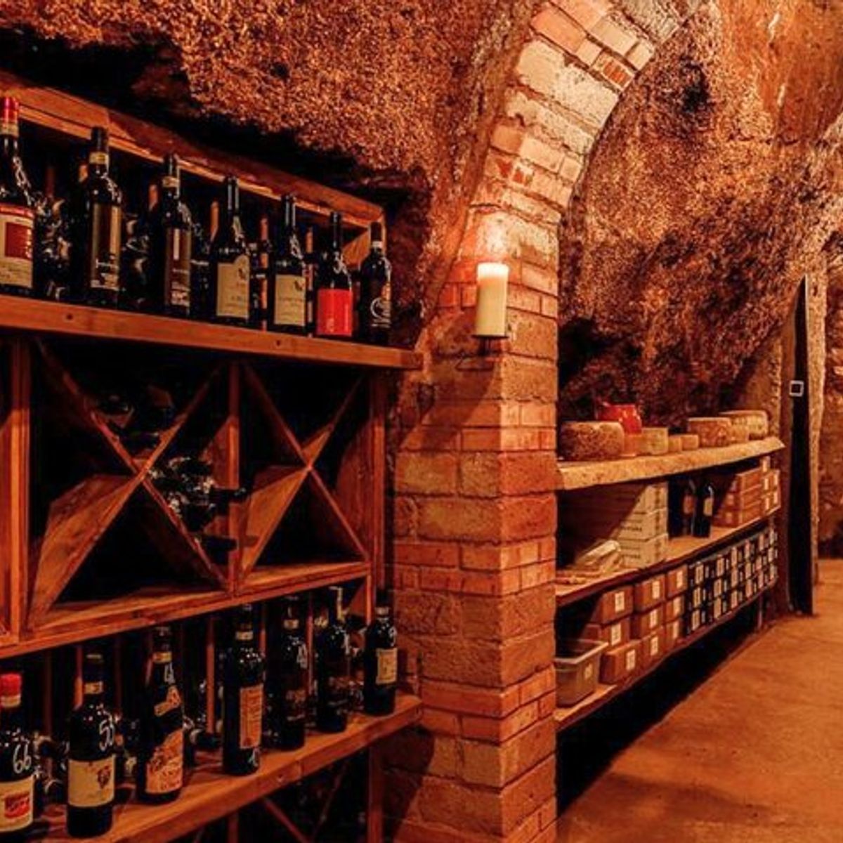 Candlelit Wine Tasting Experience in an Ancient Roman Cave