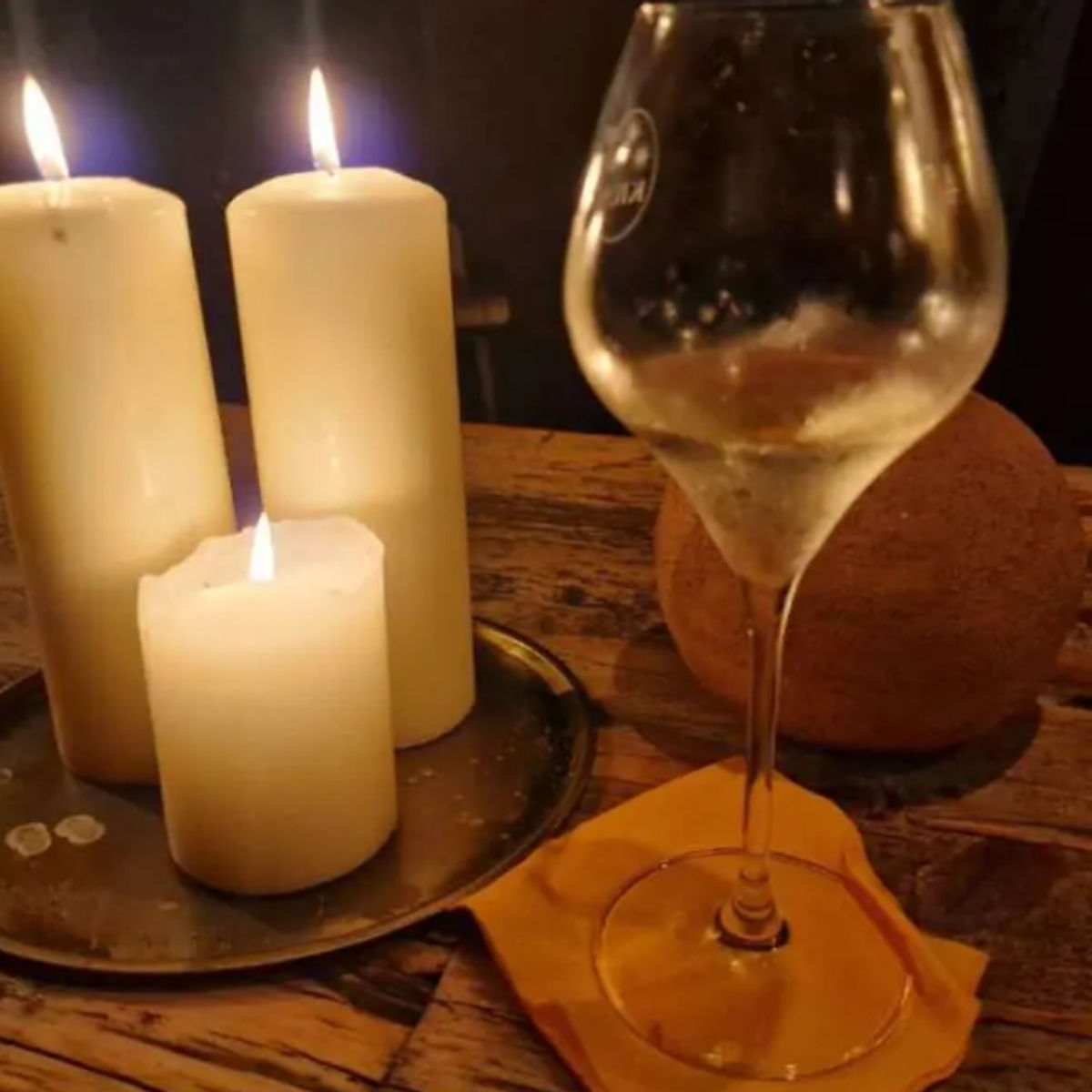 Candlelit Wine Tasting Experience in an Ancient Roman Cave