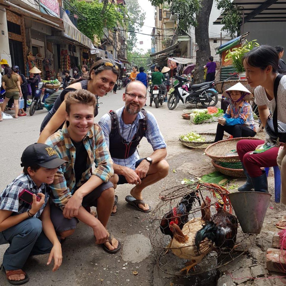 Vietnamese Home Cooking Class with a Local Chef & Fresh Market Tour