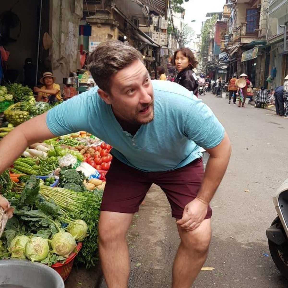 Vietnamese Home Cooking Class with a Local Chef & Fresh Market Tour